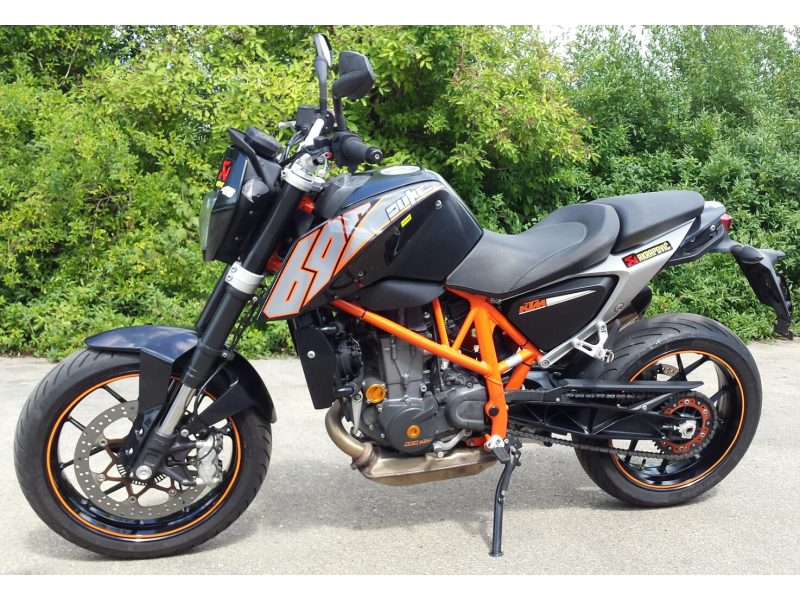 KTM Duke 690 Black LC4 SM Super Moto - bikesearch.pl